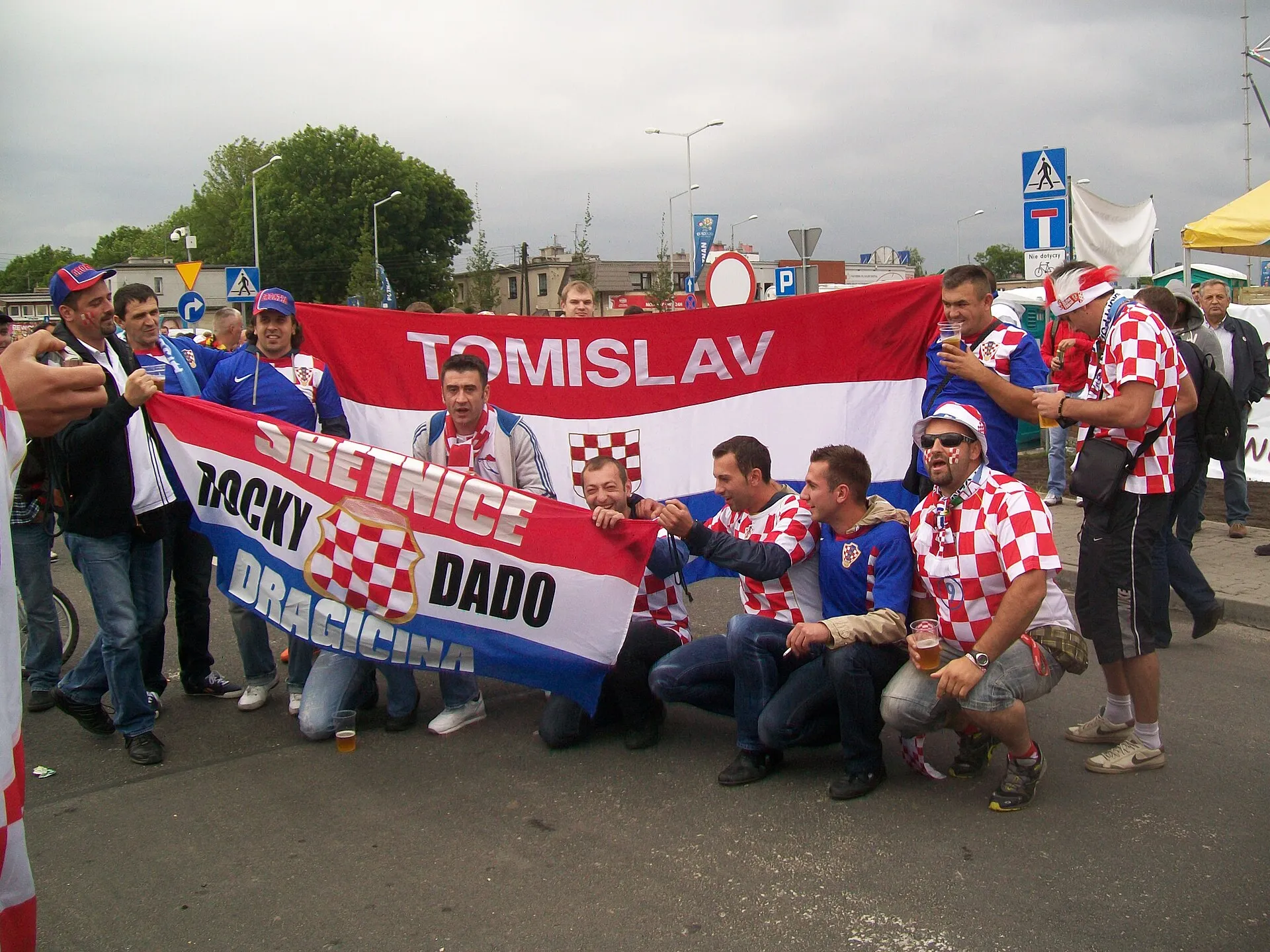 Croatia supporters in the red-and-white checkerboard before kickoff — Croatia open World Cup 2026 Group L against England on June 17 at AT&T Stadium in Arlington, a rematch of the 2018 World Cup semi-final, with Luka Modrić at 40 in his last World Cup